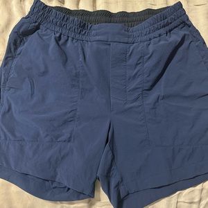 Men’s lululemon bowline shorts